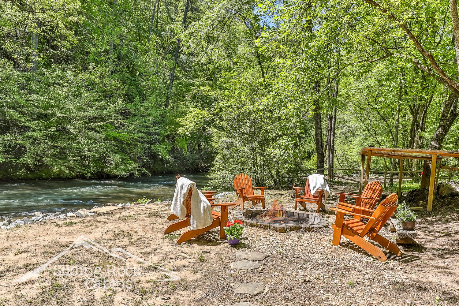 Trout Haven Lodge Sliding Rock Cabins®